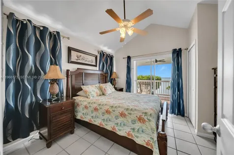 5036 Sunset Village Drive Duck FL 33050