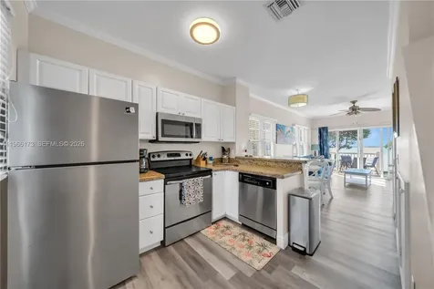 5036 Sunset Village Drive Duck FL 33050