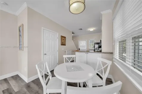 5036 Sunset Village Drive Duck FL 33050