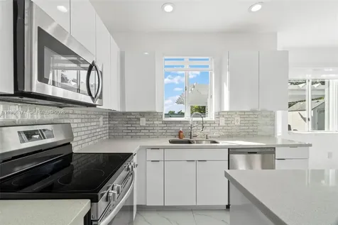 15786 SW 141st Street Miami FL 33196