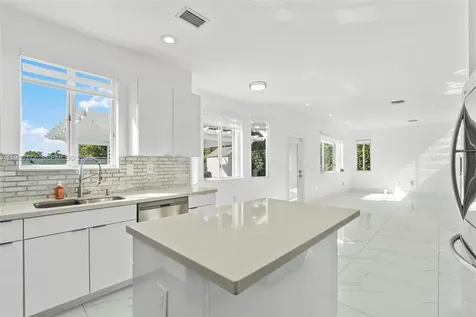 15786 SW 141st Street Miami FL 33196