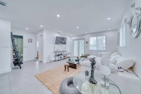 2841 SW 24th Terrace Miami FL 33145