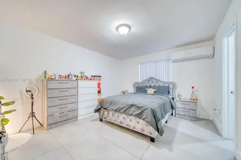 2841 SW 24th Terrace Miami FL 33145
