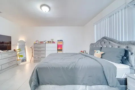 2841 SW 24th Terrace Miami FL 33145