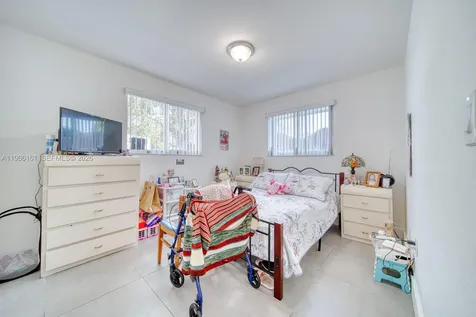 2841 SW 24th Terrace Miami FL 33145