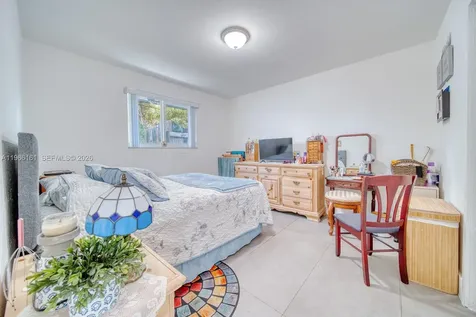 2841 SW 24th Terrace Miami FL 33145