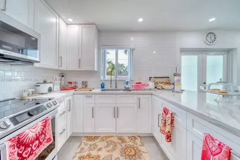 2841 SW 24th Terrace Miami FL 33145