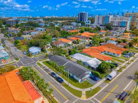 2841 SW 24th Terrace Miami FL 33145