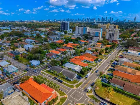 2841 SW 24th Terrace Miami FL 33145
