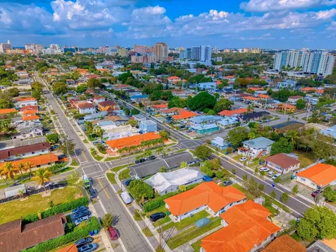 2841 SW 24th Terrace Miami FL 33145