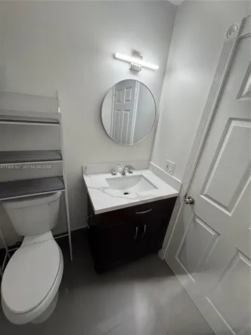 504 Woodgate Circle Sunrise FL 33326