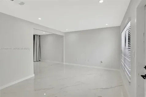 3916 NW 207th St Road Miami Gardens FL 33055