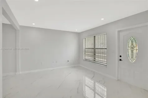 3916 NW 207th St Road Miami Gardens FL 33055