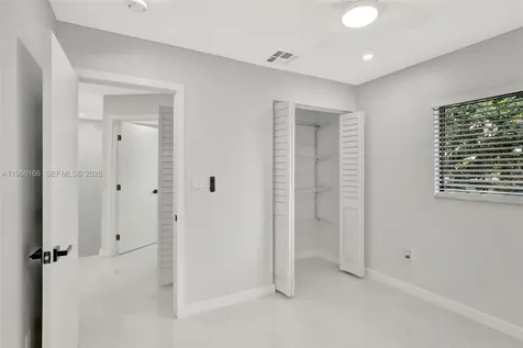 3916 NW 207th St Road Miami Gardens FL 33055