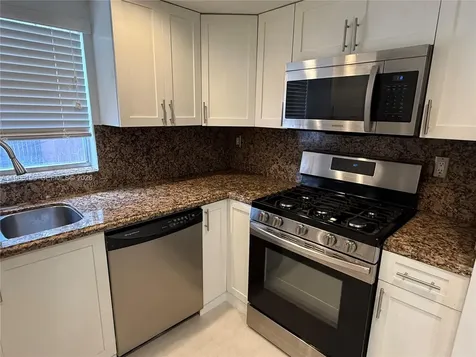 6712 SW 114th Avenue Miami FL 33173