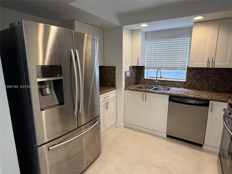6712 SW 114th Avenue Miami FL 33173