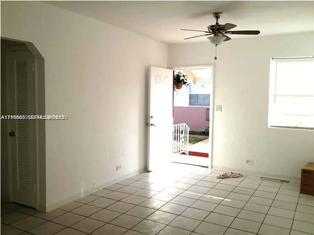 1903 Thomas Street Hollywood FL 33020