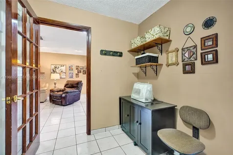 6501 SW 30th Street Miami FL 33155