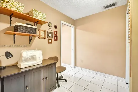 6501 SW 30th Street Miami FL 33155
