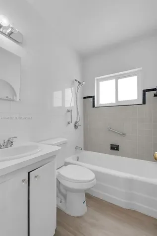 1763 NE 180th Street North Miami Beach FL 33162