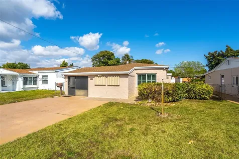 1763 NE 180th Street North Miami Beach FL 33162