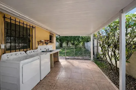 550 SW 115th Avenue Sweetwater FL 33174