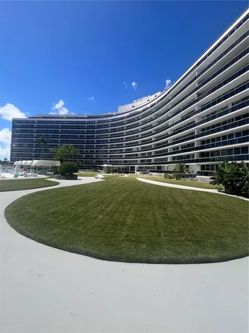 900 Bay Drive Miami Beach FL 33141