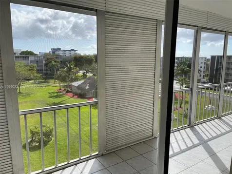 4700 Washington Street Hollywood FL 33021