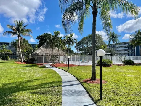 4700 Washington Street Hollywood FL 33021