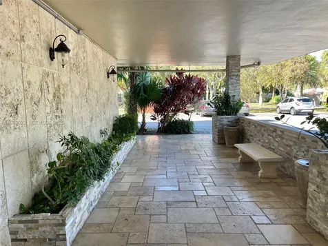 4700 Washington Street Hollywood FL 33021