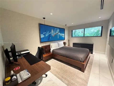 2000 S Bayshore Drive Miami FL 33133