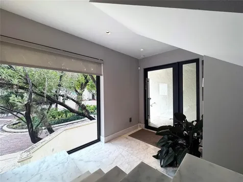 2000 S Bayshore Drive Miami FL 33133
