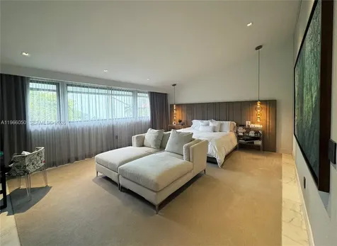2000 S Bayshore Drive Miami FL 33133