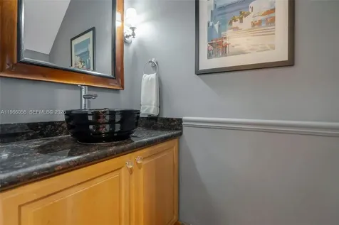 423 NE 23rd Street Wilton Manors FL 33305