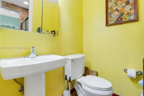 423 NE 23rd Street Wilton Manors FL 33305