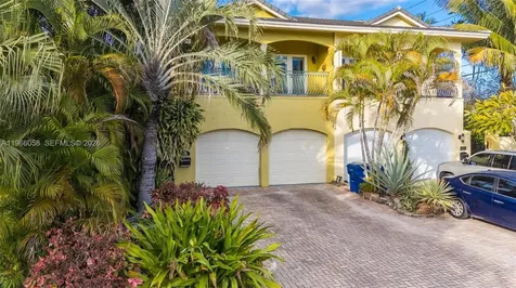 423 NE 23rd Street Wilton Manors FL 33305