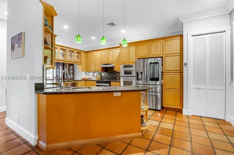 423 NE 23rd Street Wilton Manors FL 33305