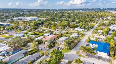 423 NE 23rd Street Wilton Manors FL 33305