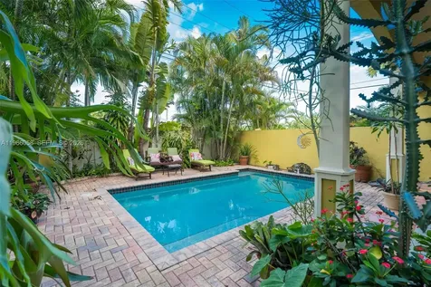 423 NE 23rd Street Wilton Manors FL 33305