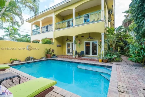 423 NE 23rd Street Wilton Manors FL 33305
