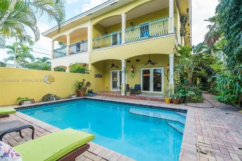 423 NE 23rd Street Wilton Manors FL 33305
