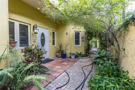 423 NE 23rd Street Wilton Manors FL 33305