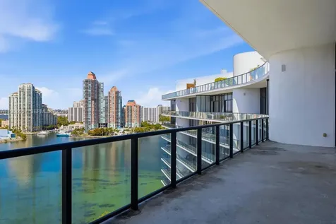 5500 Island Estates Drive Aventura FL 33160