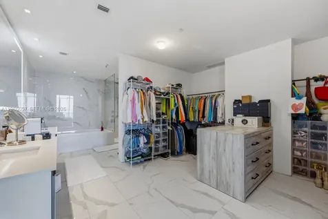 5500 Island Estates Drive Aventura FL 33160