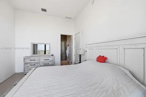5500 Island Estates Drive Aventura FL 33160