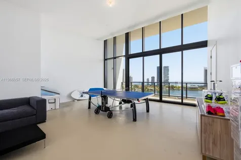 5500 Island Estates Drive Aventura FL 33160