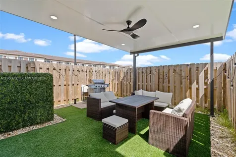 9941 SW 231st Lane Miami FL 33190