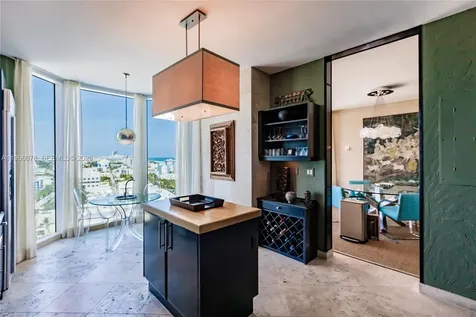 300 S Pointe Drive Miami Beach FL 33139