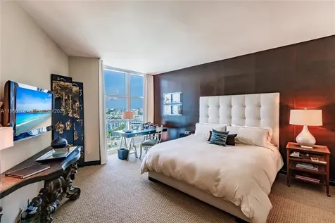 300 S Pointe Drive Miami Beach FL 33139