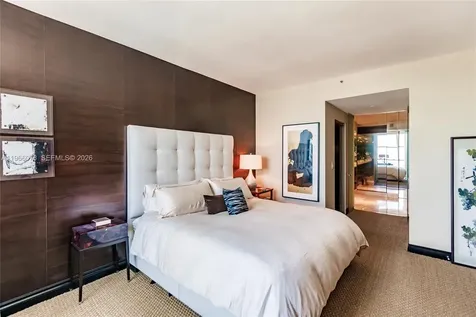300 S Pointe Drive Miami Beach FL 33139